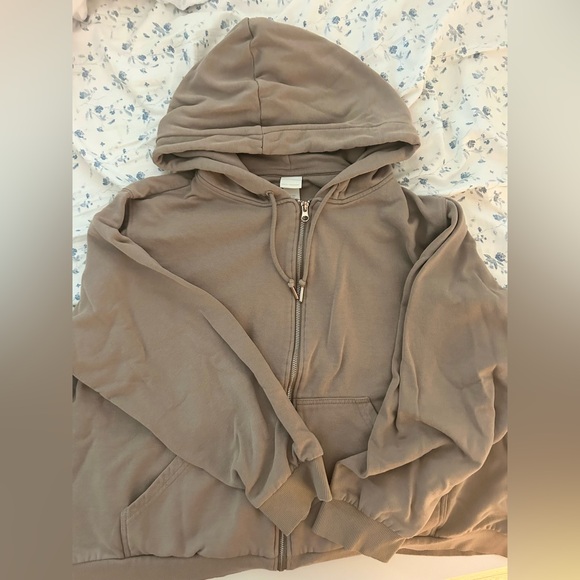 H&M basic brown zip up hoodie - Picture 4 of 4